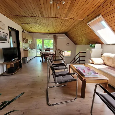 Apartment Liliom *